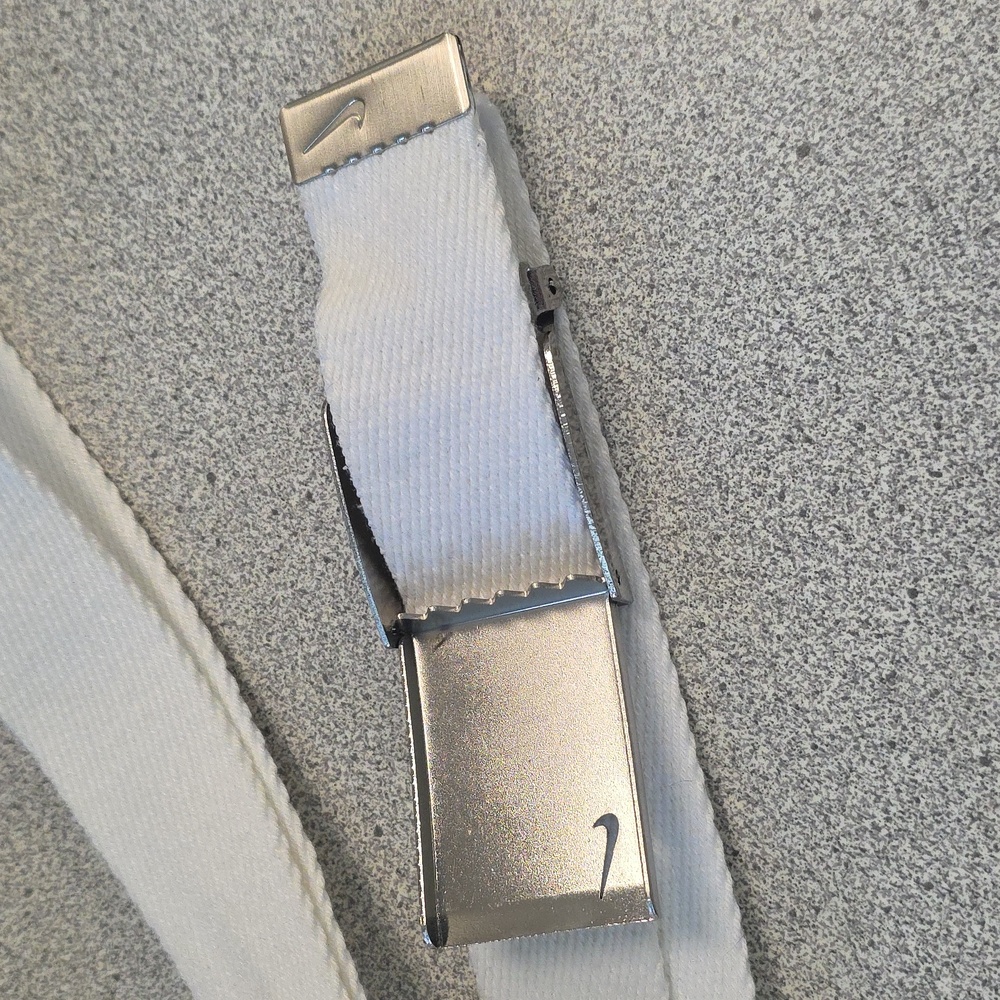 NIKE Golf Belt - White Adjustable Web Belt 38 inches - Picture 3 of 6